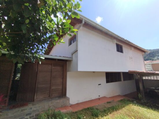 CASA EN LA BOYERA